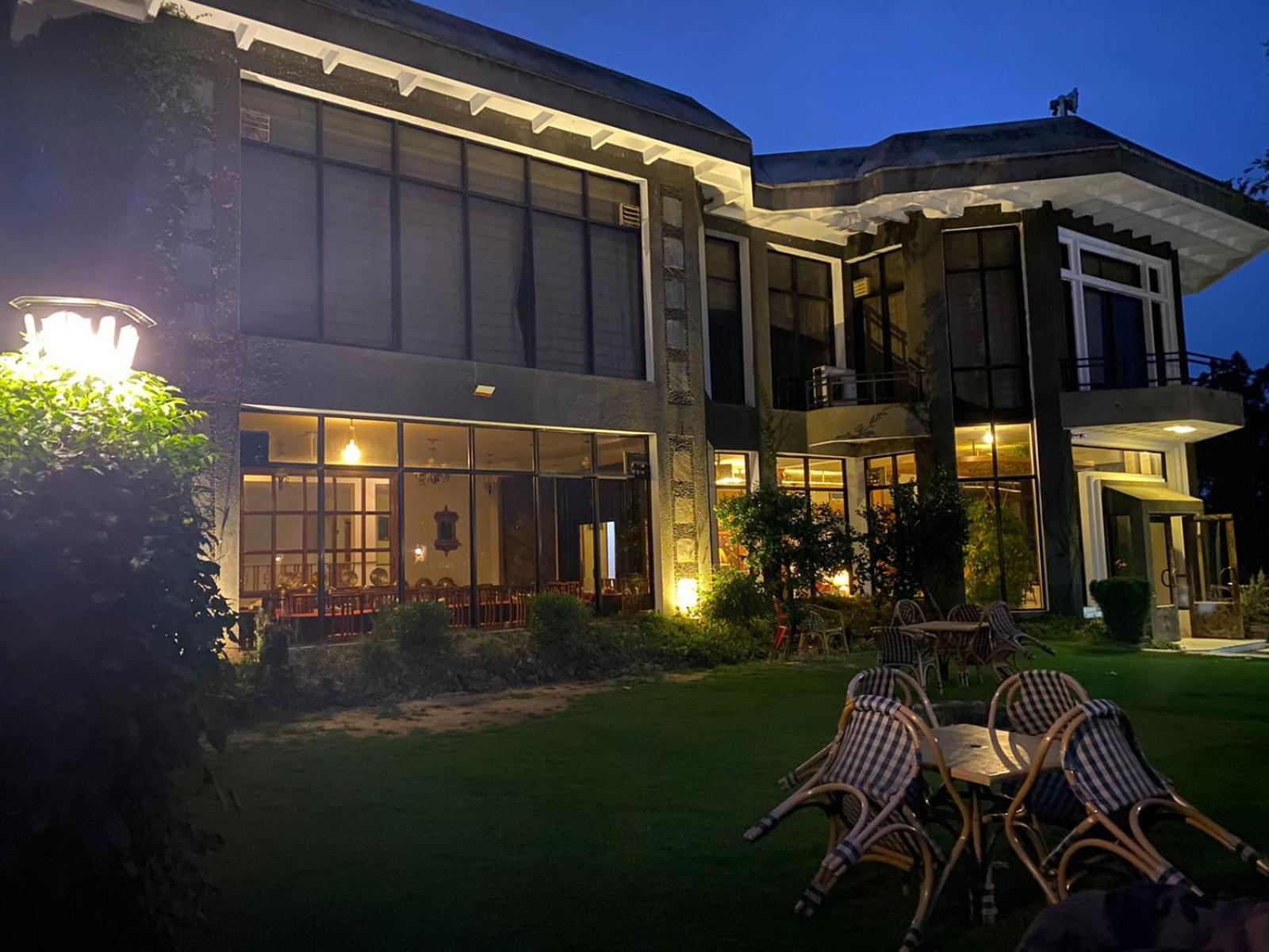 Rock City Resort Saidu Sharif Ngoại thất bức ảnh