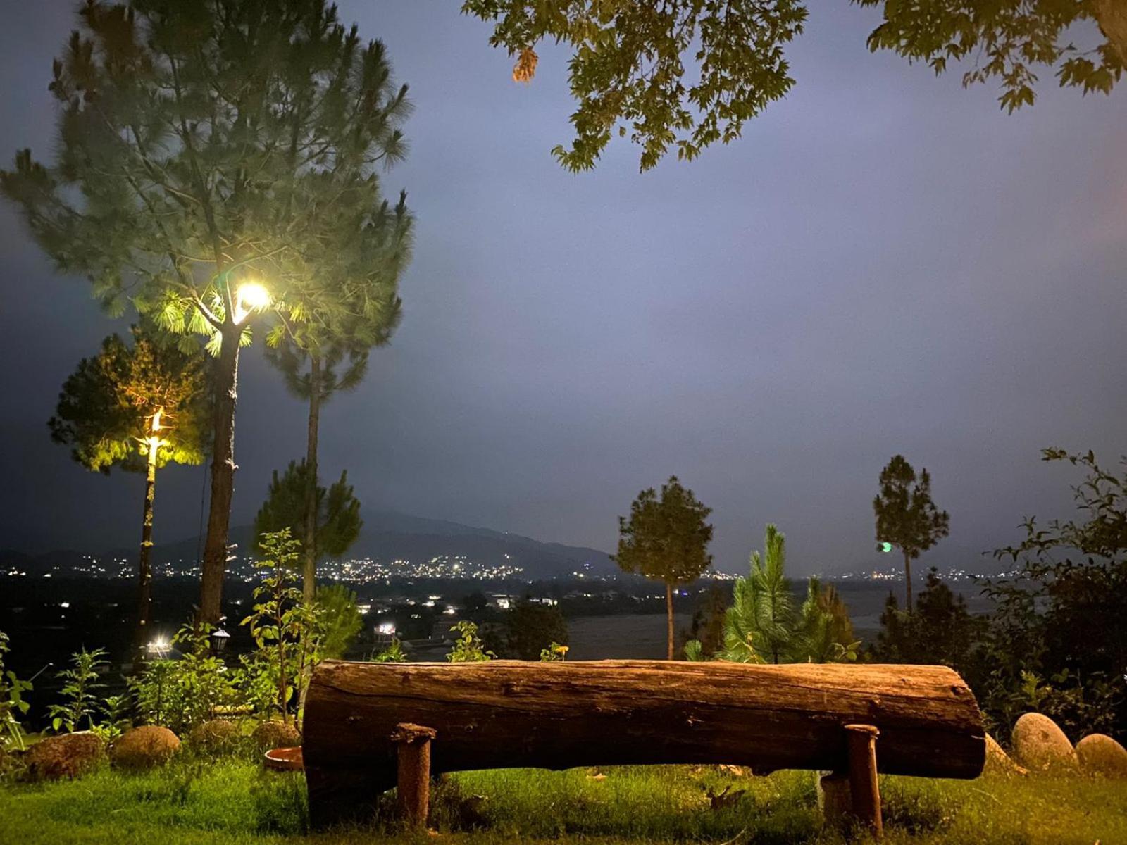 Rock City Resort Saidu Sharif Ngoại thất bức ảnh