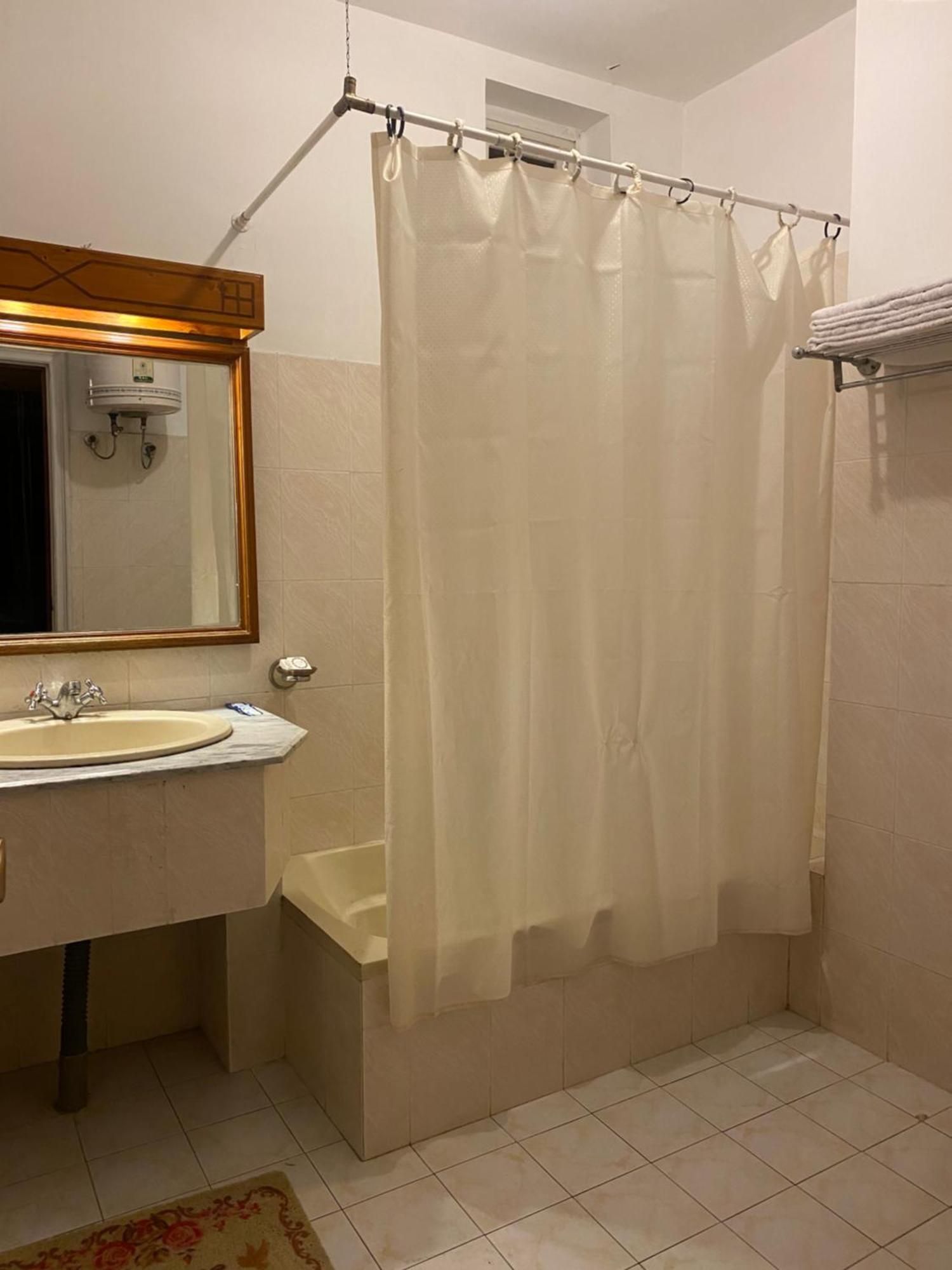 Rock City Resort Saidu Sharif Ngoại thất bức ảnh