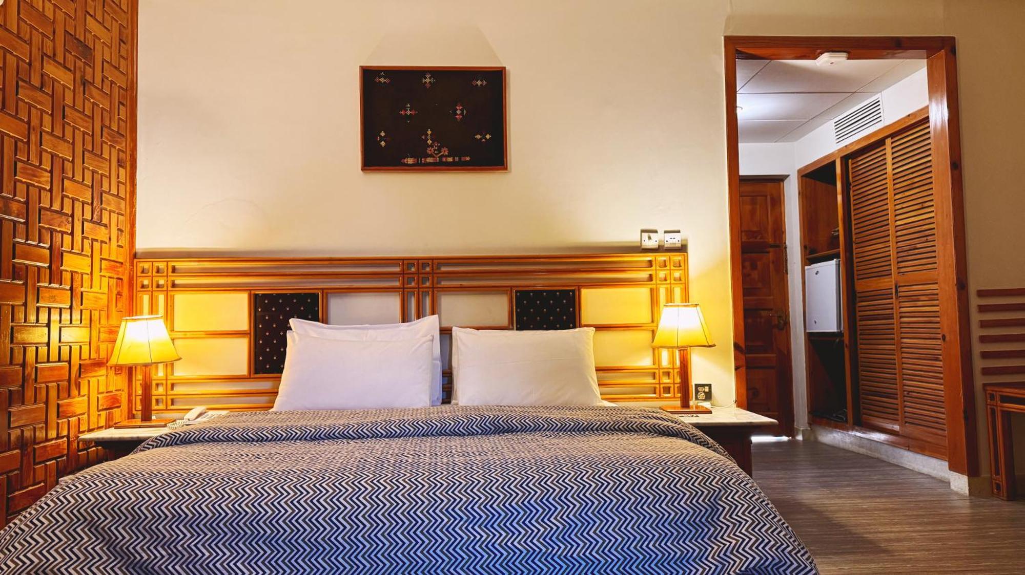 Rock City Resort Saidu Sharif Ngoại thất bức ảnh